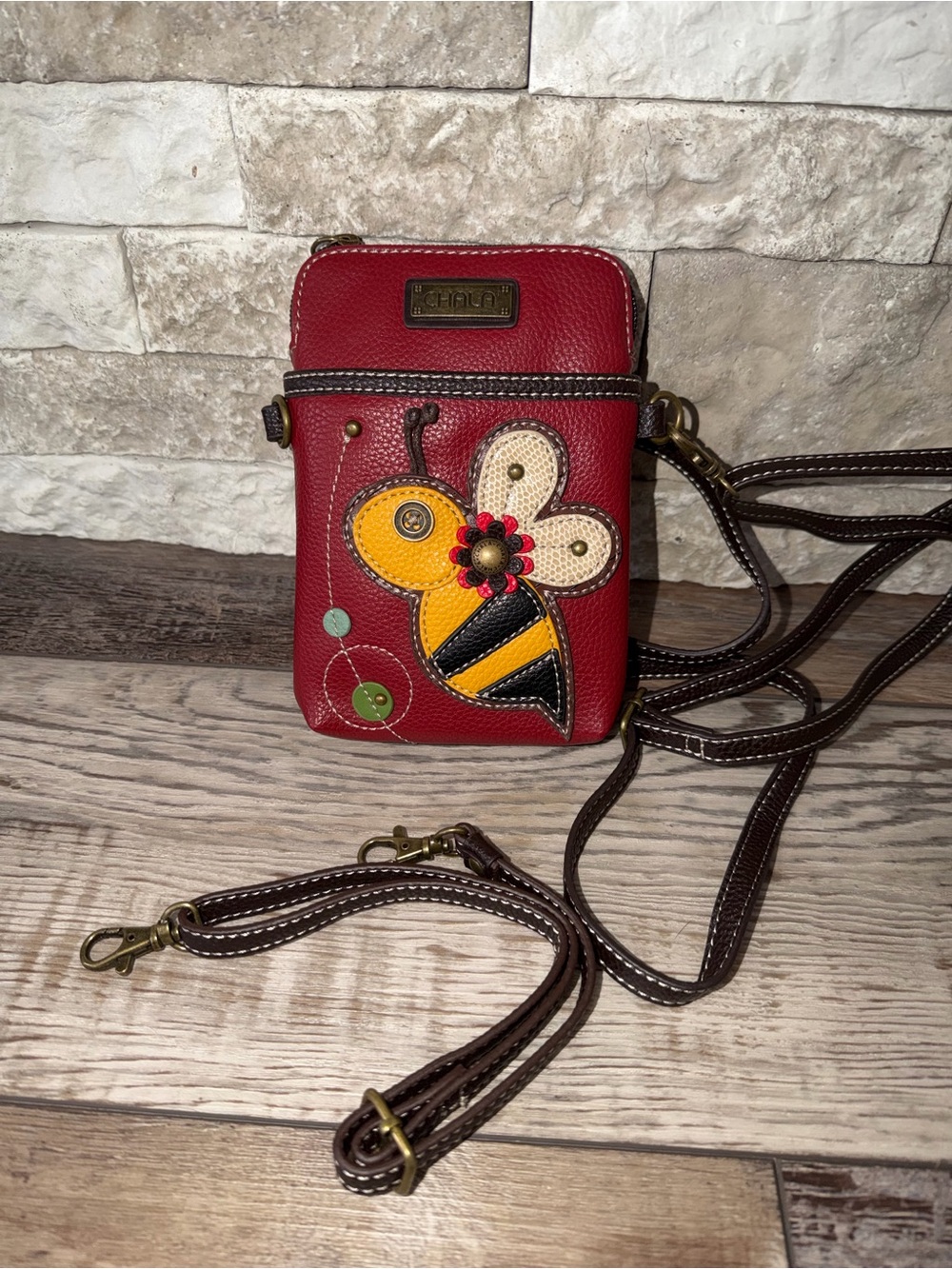Charming Chala Buzzing Bee Cell Phone Purse Mini Crossbody Bag